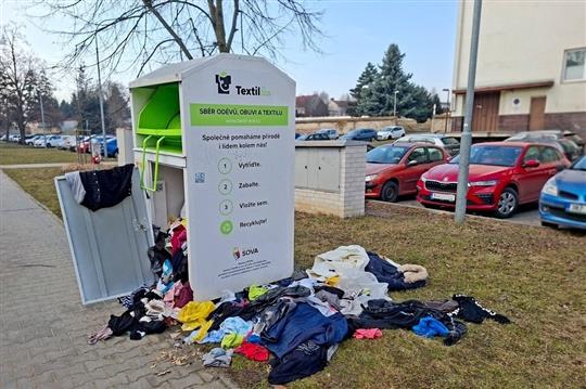 Vyškov opakovaně řeší vykrádání kontejnerů: povinnost i praktické výzvy